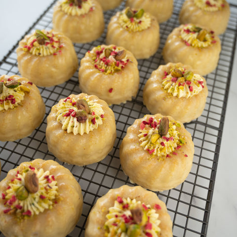 Lemon & Pistachio Bundt Cakes - 15 Individual Cakes